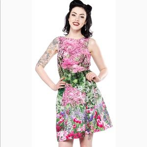 Retrolicious Spring Fling Dress Small